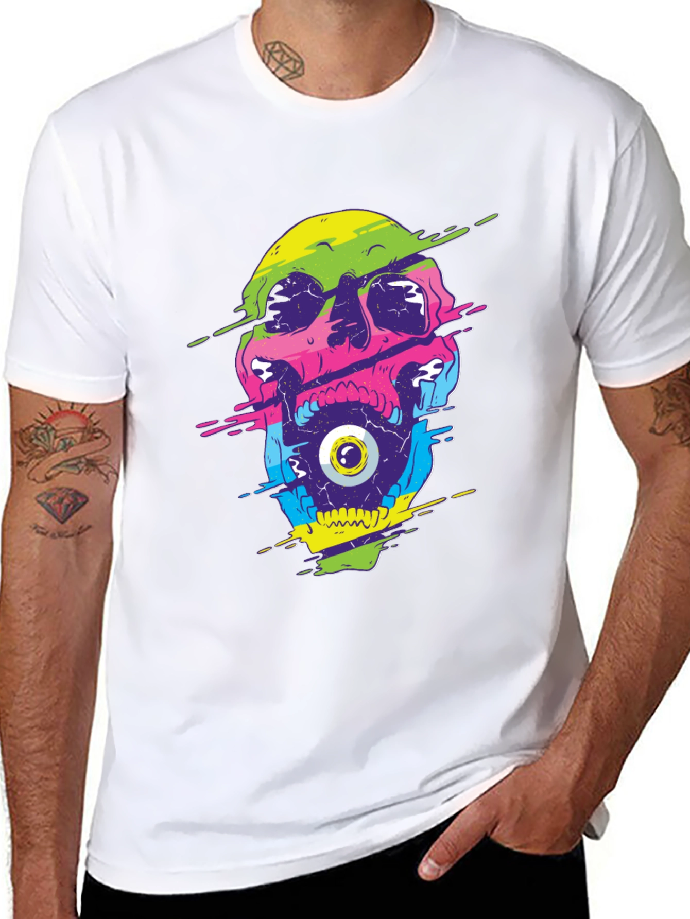 Glitch Skull Graphic Tee - Bold and Unique