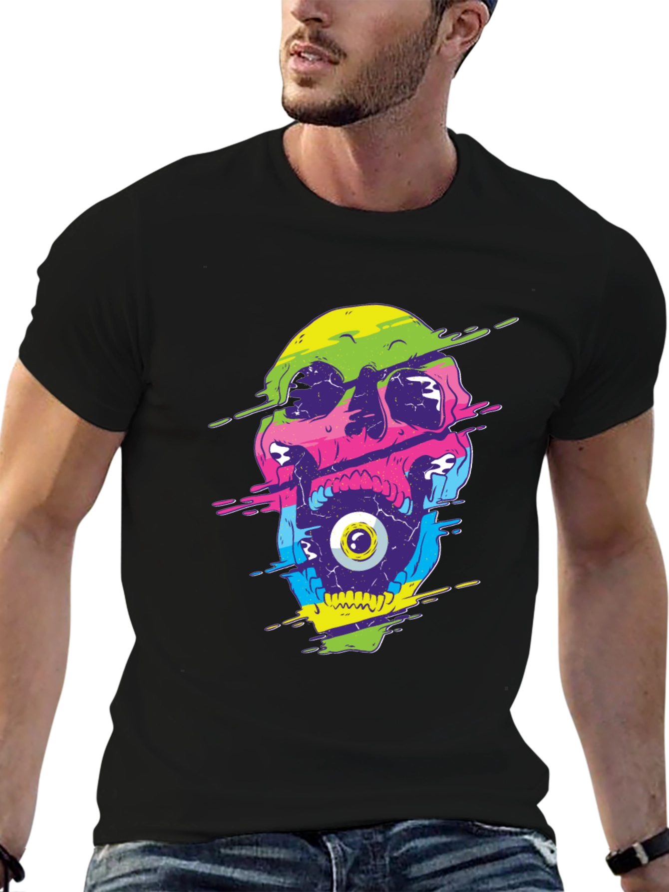 Glitch Skull Graphic Tee - Bold and Unique