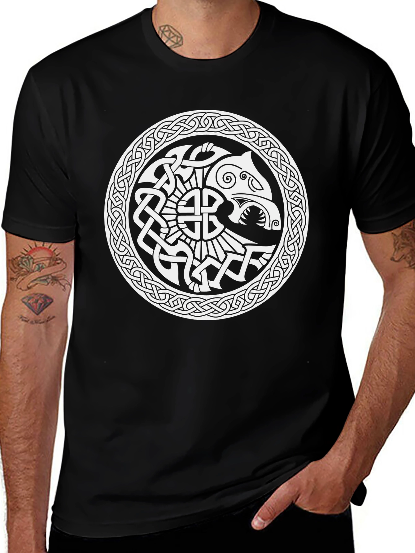 Celtic Knot Wolf Design Black T-Shirt