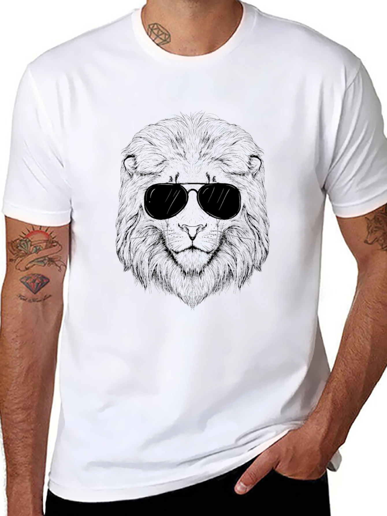 Cool Lion Graphic Tee - Black Crew Neck