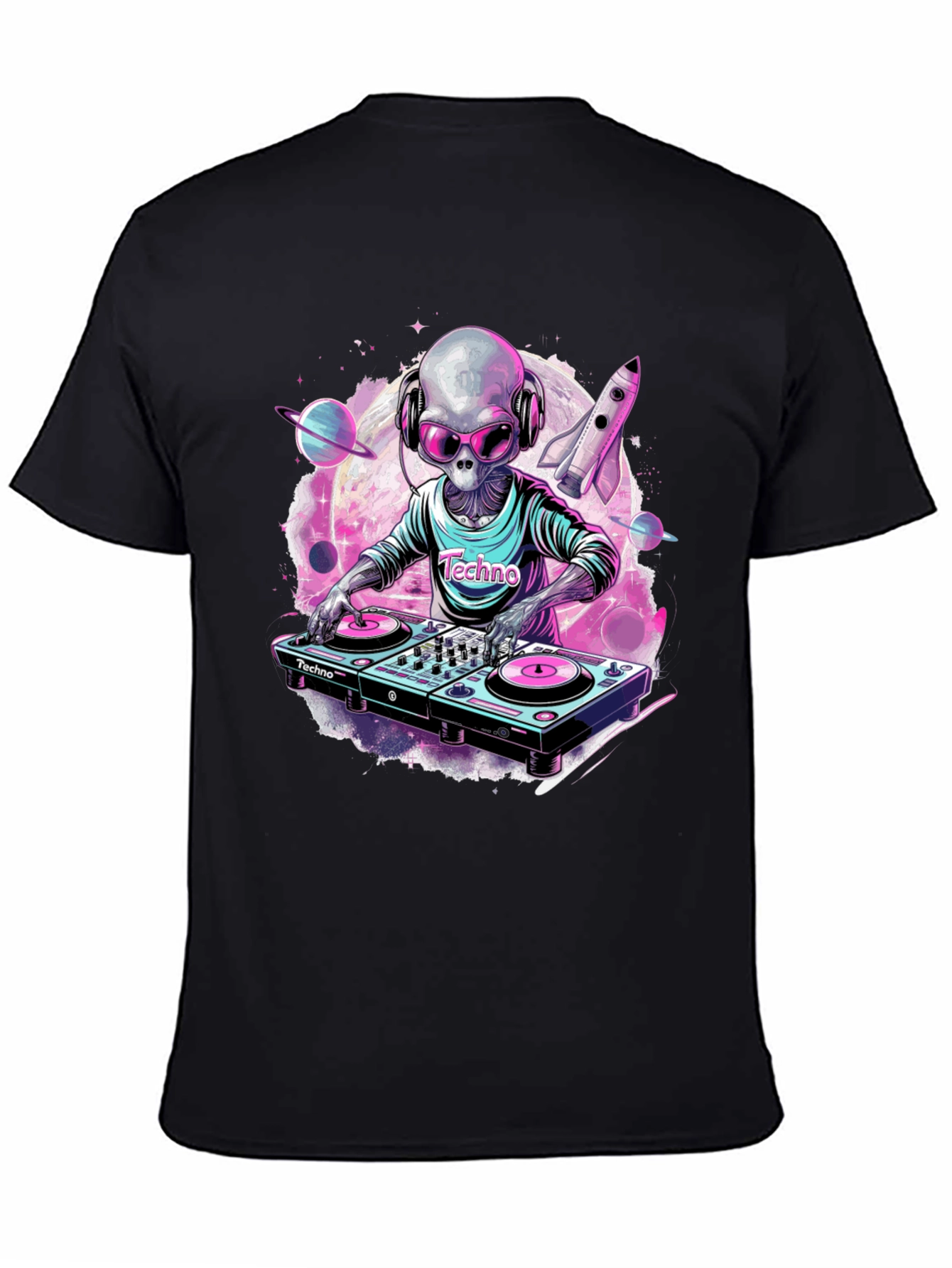 Techno Alien DJ Graphic T-Shirt