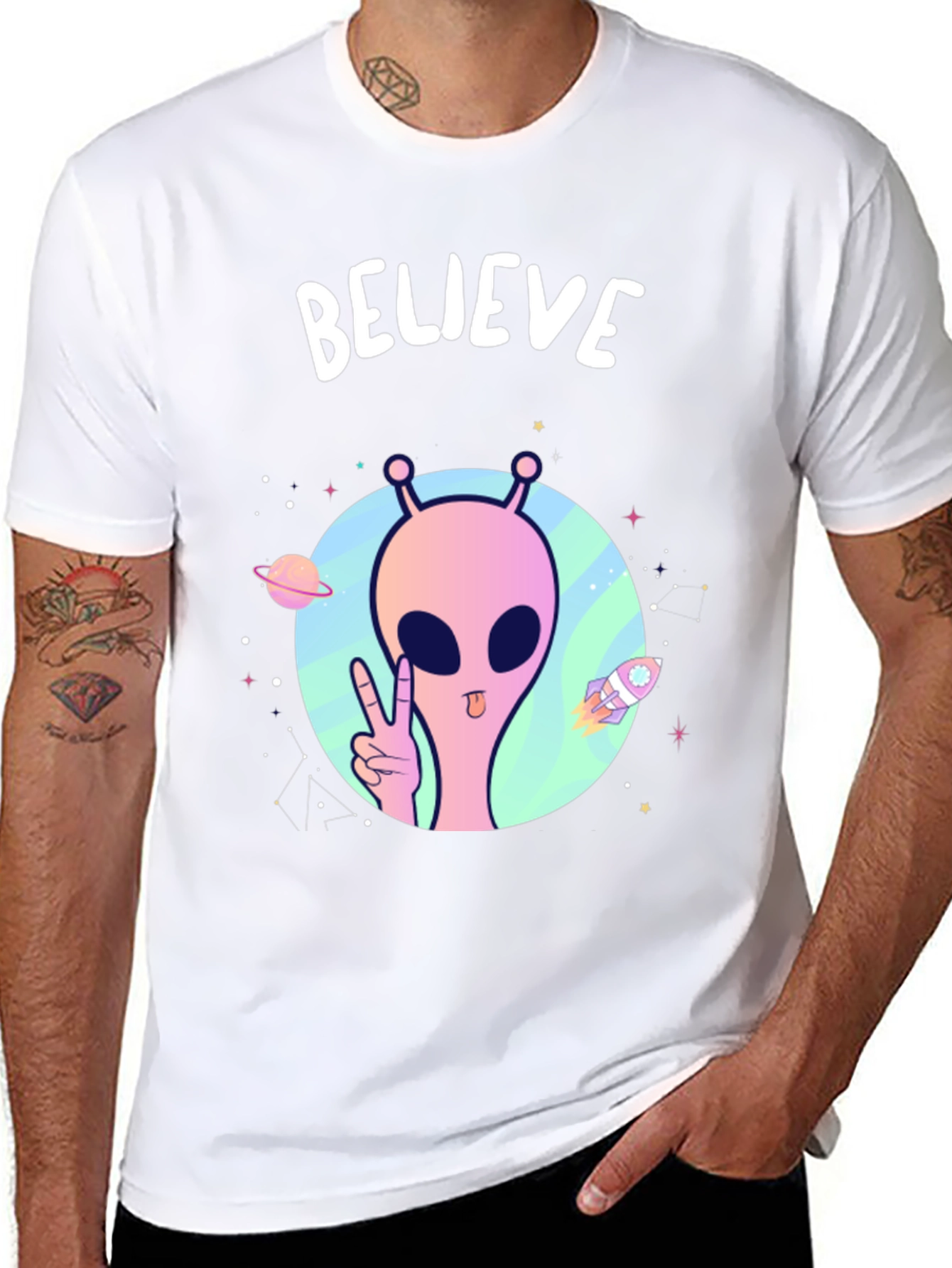 Believe Alien Graphic T-Shirt - Black Crew Neck Tee