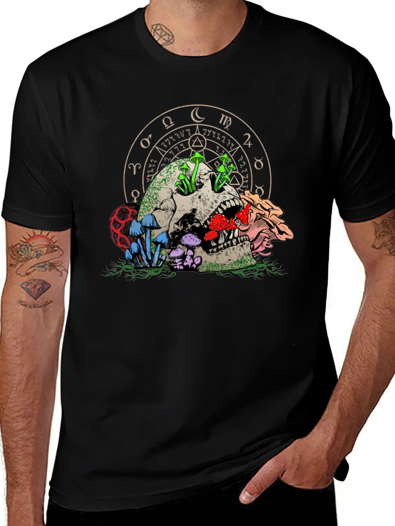 Skull & Mushroom Graphic Tee - Dark Fantasy Style